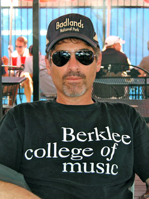 Tomer Mezamer